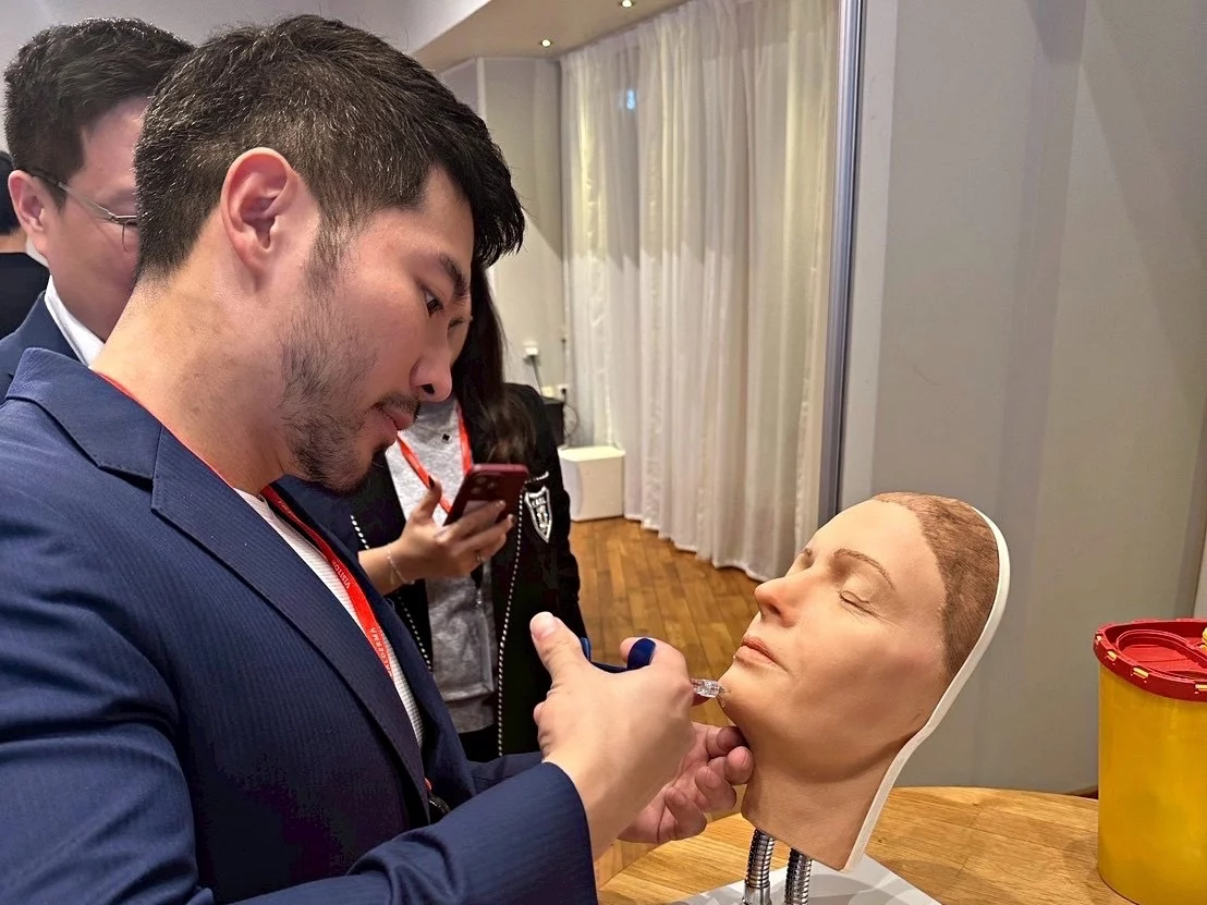 瑞絲朗玻尿酸-黃幼鳴醫師